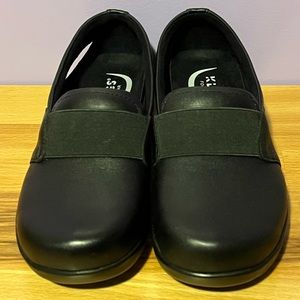 New Klogs USA Women's Bari Mule Size 7M